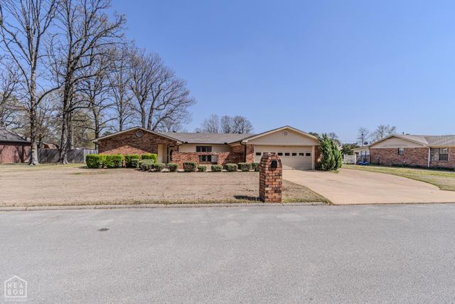 601 Rosewood Drive, Paragould, AR 72450
