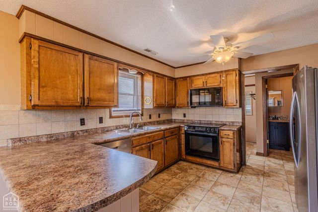 601 Rosewood Drive, Paragould, AR 72450