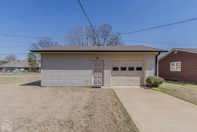 601 Rosewood Drive, Paragould, AR 72450
