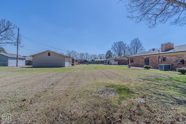 601 Rosewood Drive, Paragould, AR 72450