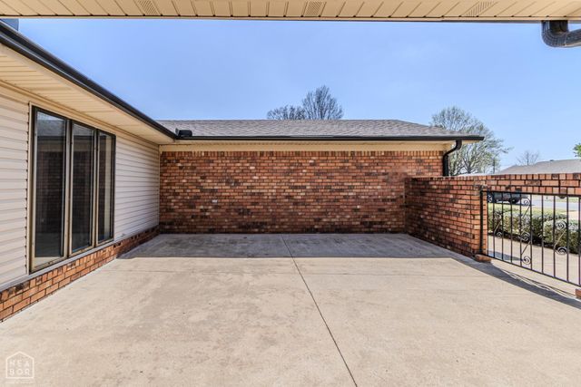 601 Rosewood Drive, Paragould, AR 72450