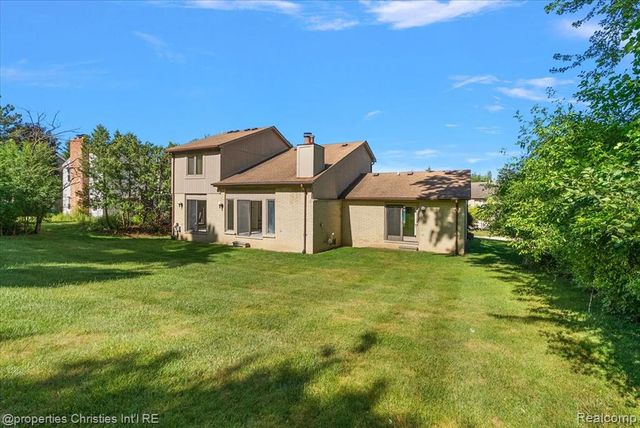 37224 Chesapeake Road, Farmington Hills, MI 48335