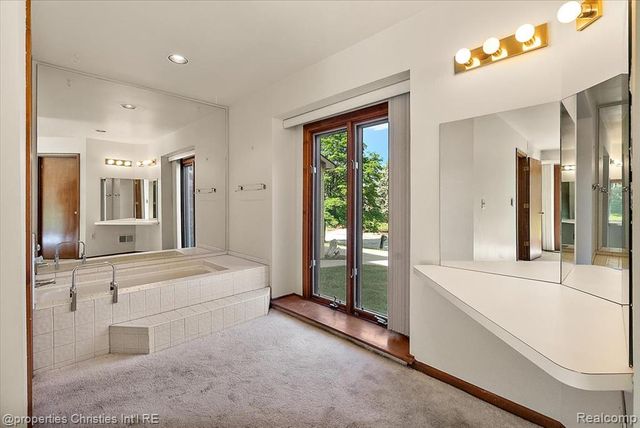 37224 Chesapeake Road, Farmington Hills, MI 48335