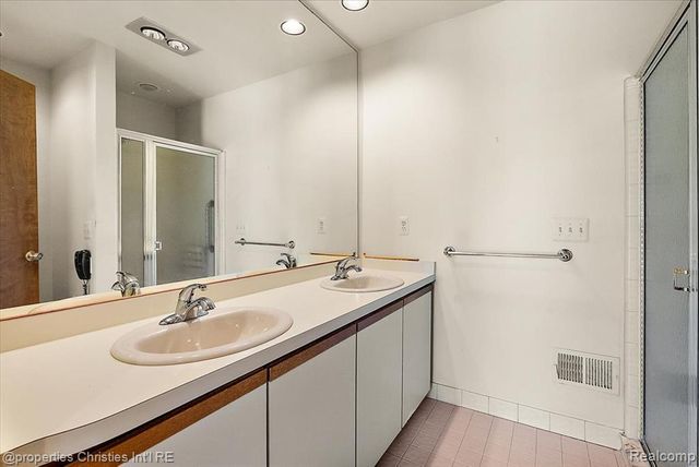 37224 Chesapeake Road, Farmington Hills, MI 48335