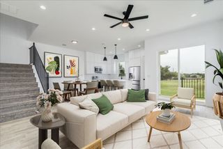 136 Lourdes CT B, Dripping Springs, TX 78620