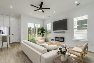 136 Lourdes CT B, Dripping Springs, TX 78620