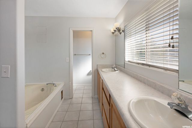 3049 SWISS DR, Santa Clara, UT 84765