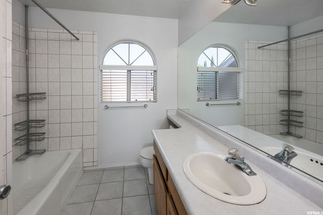 3049 SWISS DR, Santa Clara, UT 84765