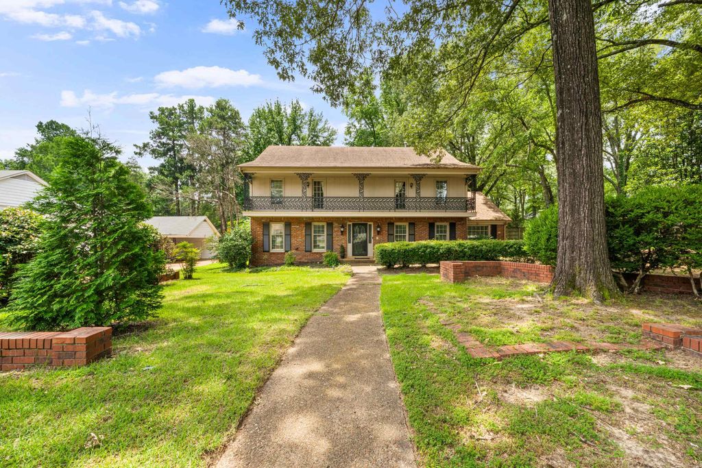6631 POPLAR PIKE, Memphis, TN 38119