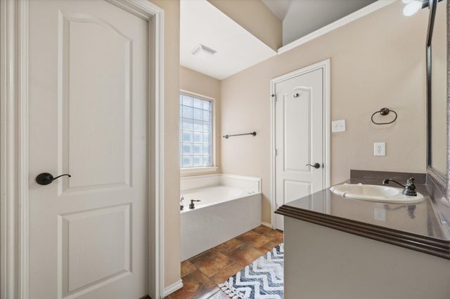 5704 107th Street, Lubbock, TX 79424