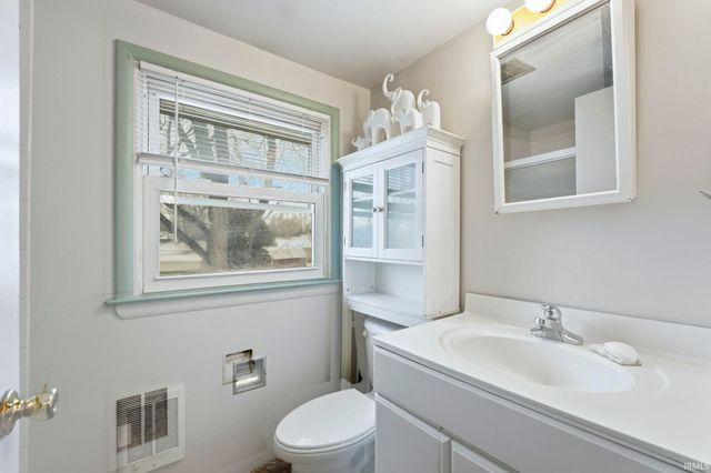 3614 Kirkfield Drive, Fort Wayne, IN 46815