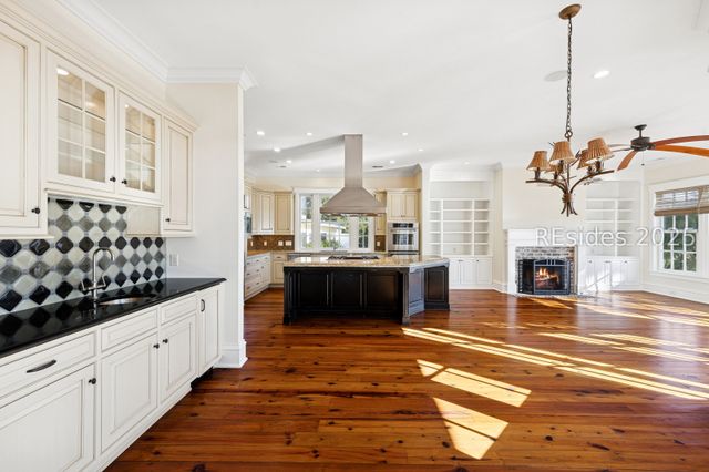 58 Captains Walk, Richmond Hill, GA 31324