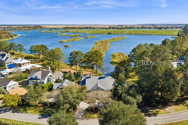 58 Captains Walk, Richmond Hill, GA 31324