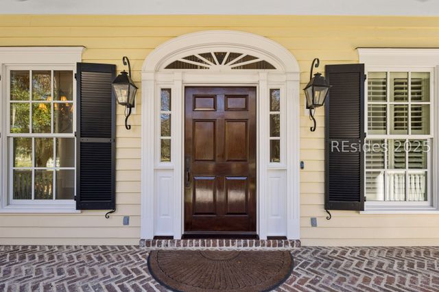 58 Captains Walk, Richmond Hill, GA 31324