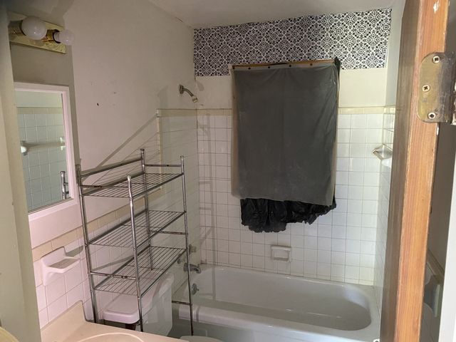 609 E 11th St, Columbia, TN 38401