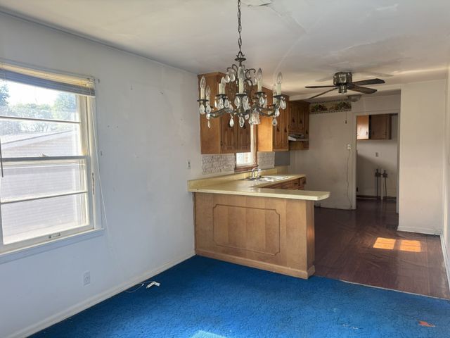 609 E 11th St, Columbia, TN 38401