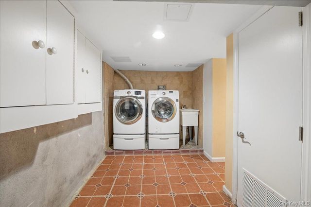 52-54 Orchard Ridge Road, Chappaqua, NY 10514