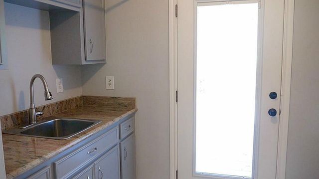 201 Vanderpool 64, Houston, TX 77024