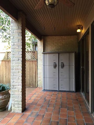 201 Vanderpool 64, Houston, TX 77024