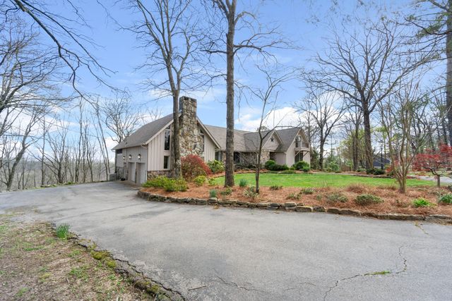 2802 Kell Road, Signal Mountain, TN 37377