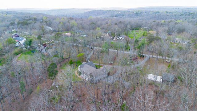 2802 Kell Road, Signal Mountain, TN 37377
