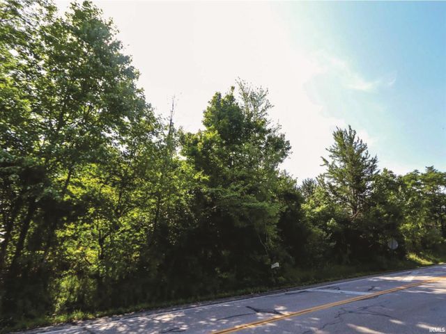 1794 N Hartstrait Road, Bloomington, IN 47404