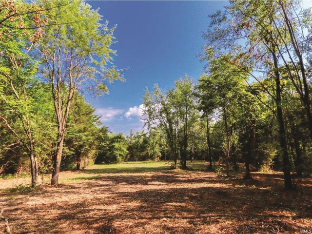 1794 N Hartstrait Road, Bloomington, IN 47404