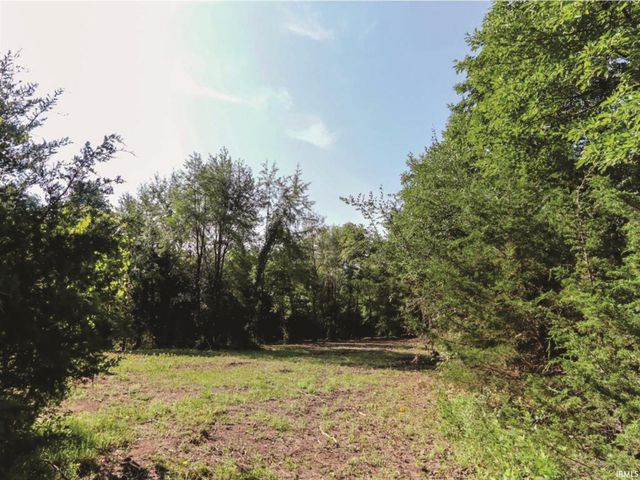 1794 N Hartstrait Road, Bloomington, IN 47404