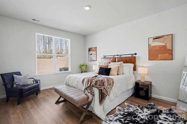 8238 Merryvale Lane, Charlotte, NC 28214