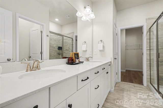 8238 Merryvale Lane, Charlotte, NC 28214