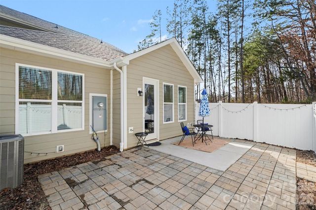 8238 Merryvale Lane, Charlotte, NC 28214