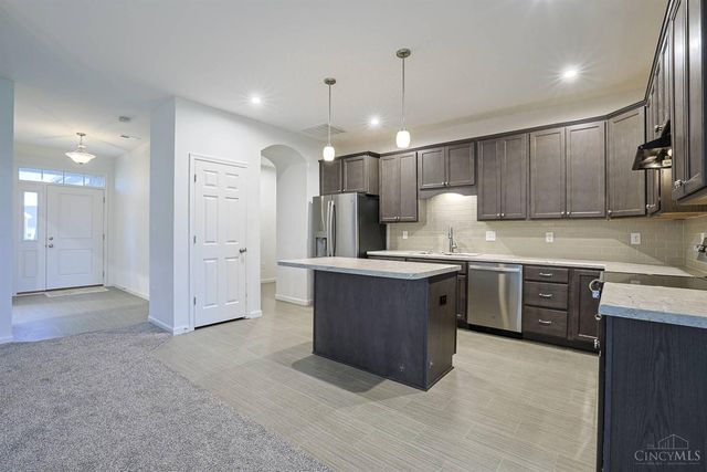 8147 Westfall Lane, West Chester, OH 45069