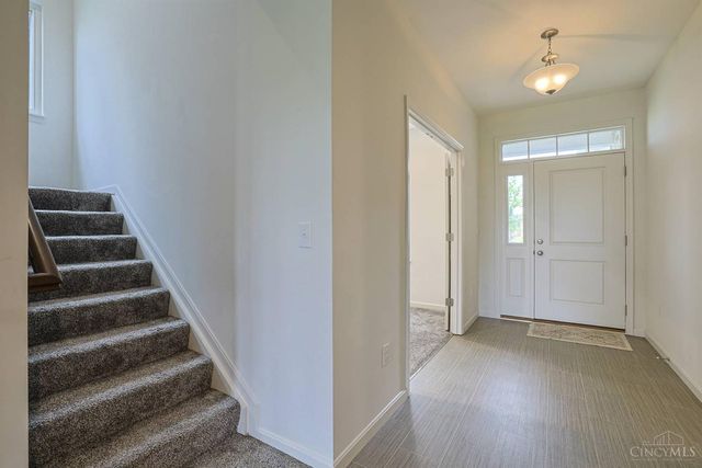 8147 Westfall Lane, West Chester, OH 45069