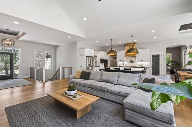 26567 145th Street NW, Zimmerman, MN 55398