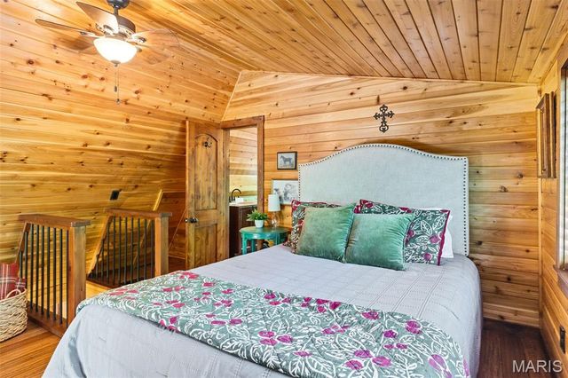 632 Wunderbar Point Drive, Innsbrook, MO 63390