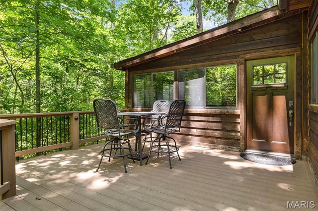 632 Wunderbar Point Drive, Innsbrook, MO 63390