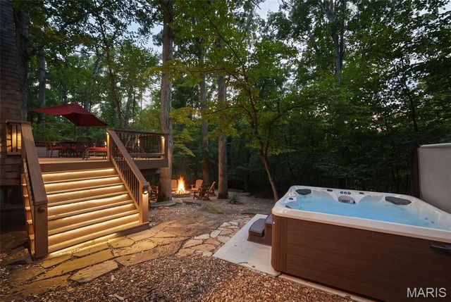 632 Wunderbar Point Drive, Innsbrook, MO 63390