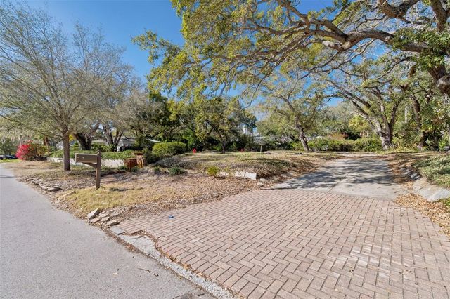 3015 W FAIR OAKS AVENUE, Tampa, FL 33611