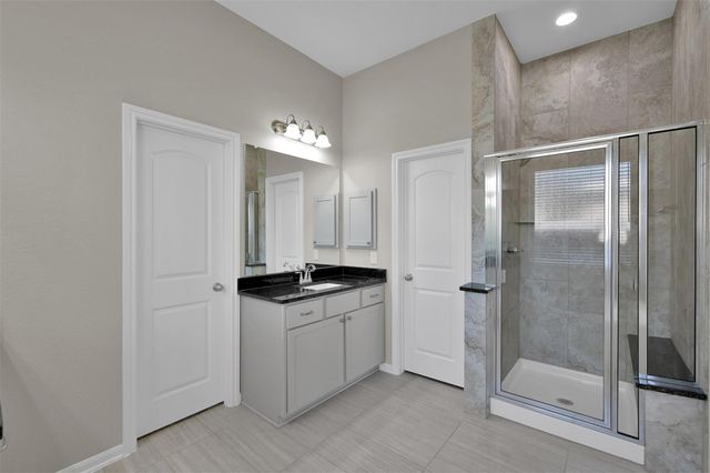 419 Stonebrook Lane, Conroe, TX 77304