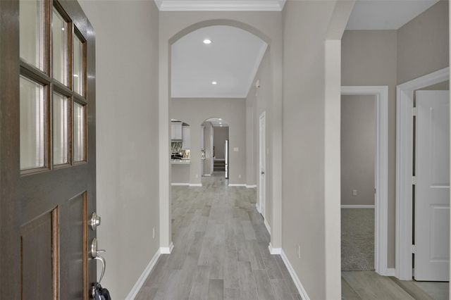 419 Stonebrook Lane, Conroe, TX 77304