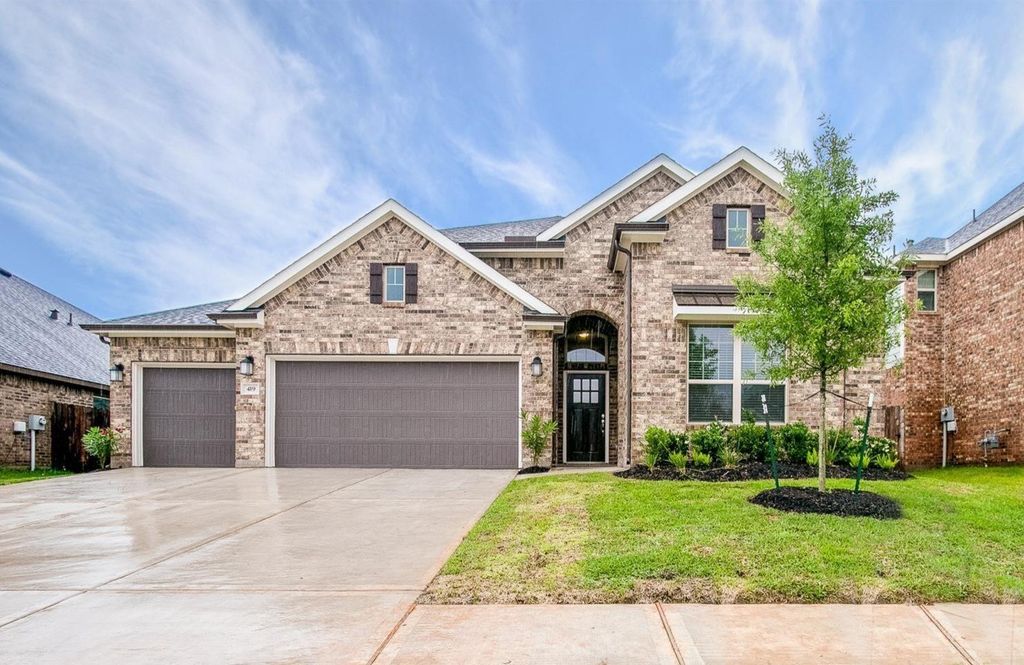 419 Stonebrook Lane, Conroe, TX 77304