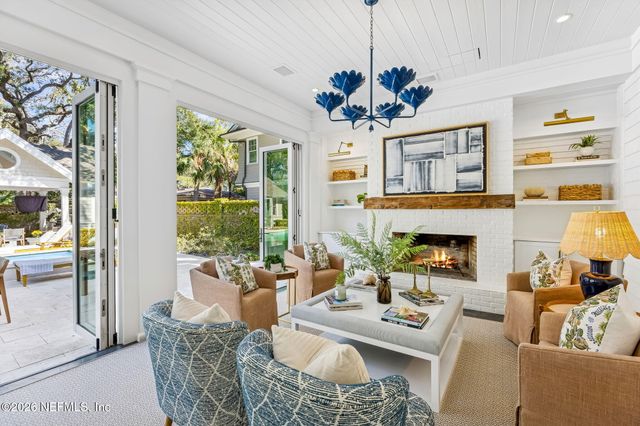 357 12TH Street, Atlantic Beach, FL 32233