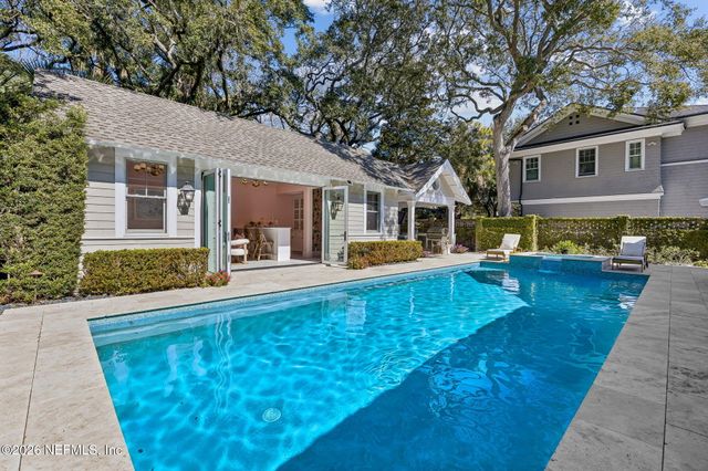 357 12TH Street, Atlantic Beach, FL 32233