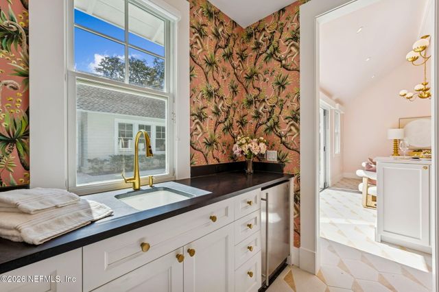 357 12TH Street, Atlantic Beach, FL 32233