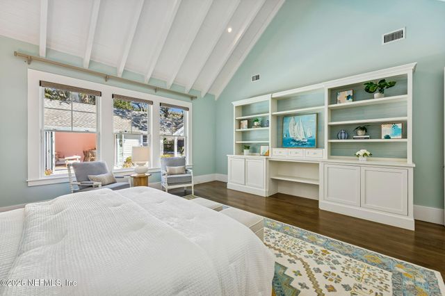 357 12TH Street, Atlantic Beach, FL 32233