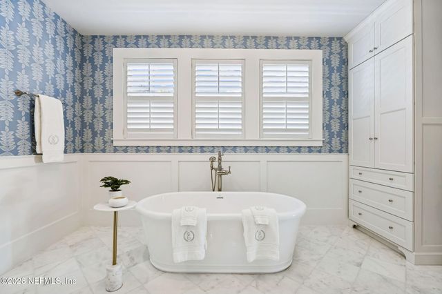 357 12TH Street, Atlantic Beach, FL 32233