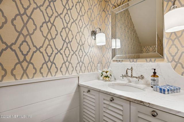 357 12TH Street, Atlantic Beach, FL 32233