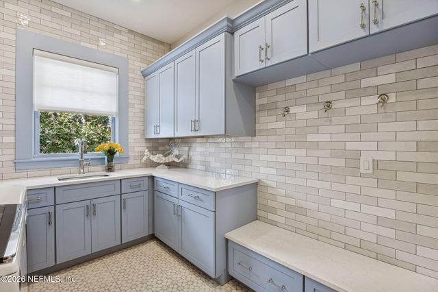 357 12TH Street, Atlantic Beach, FL 32233