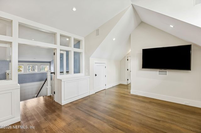 357 12TH Street, Atlantic Beach, FL 32233