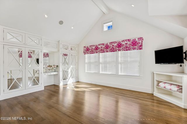 357 12TH Street, Atlantic Beach, FL 32233